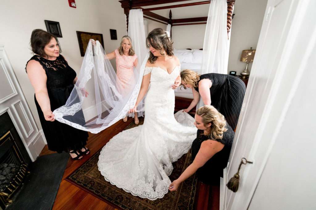 Wilmington North Carolina downtown wedding bride getting ready